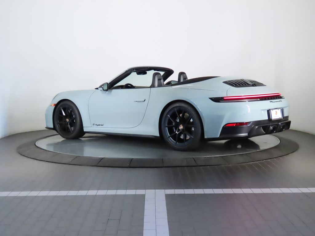 Thumbnail: 2025 Porsche 911 - 13