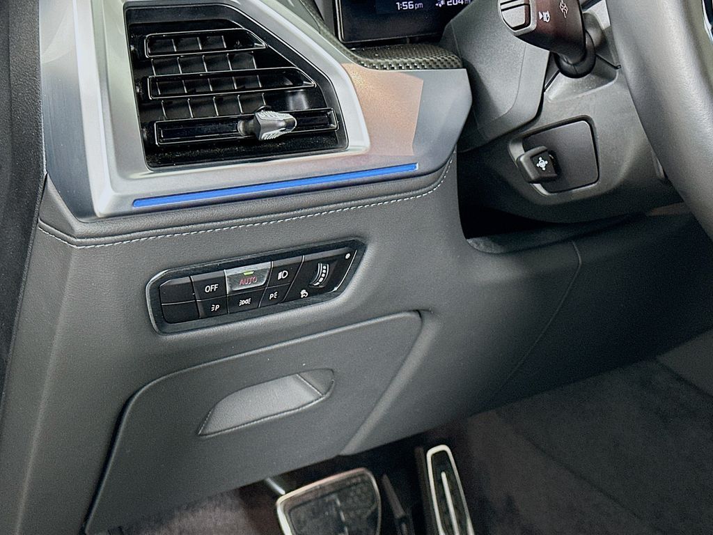 Thumbnail: 2023 BMW XM - 10