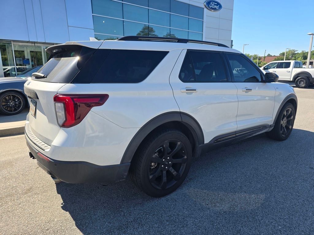 2023 Ford Explorer ST-Line