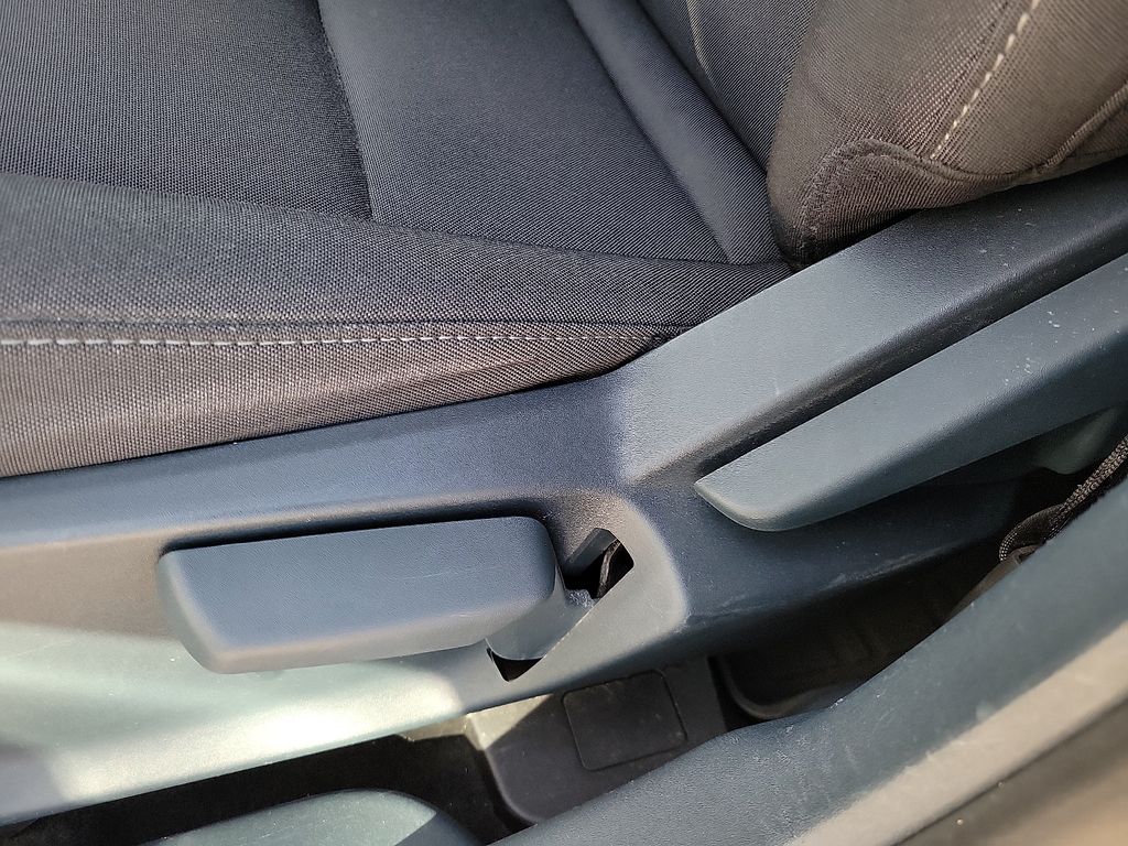 Used 2022 White Ford XL image 20