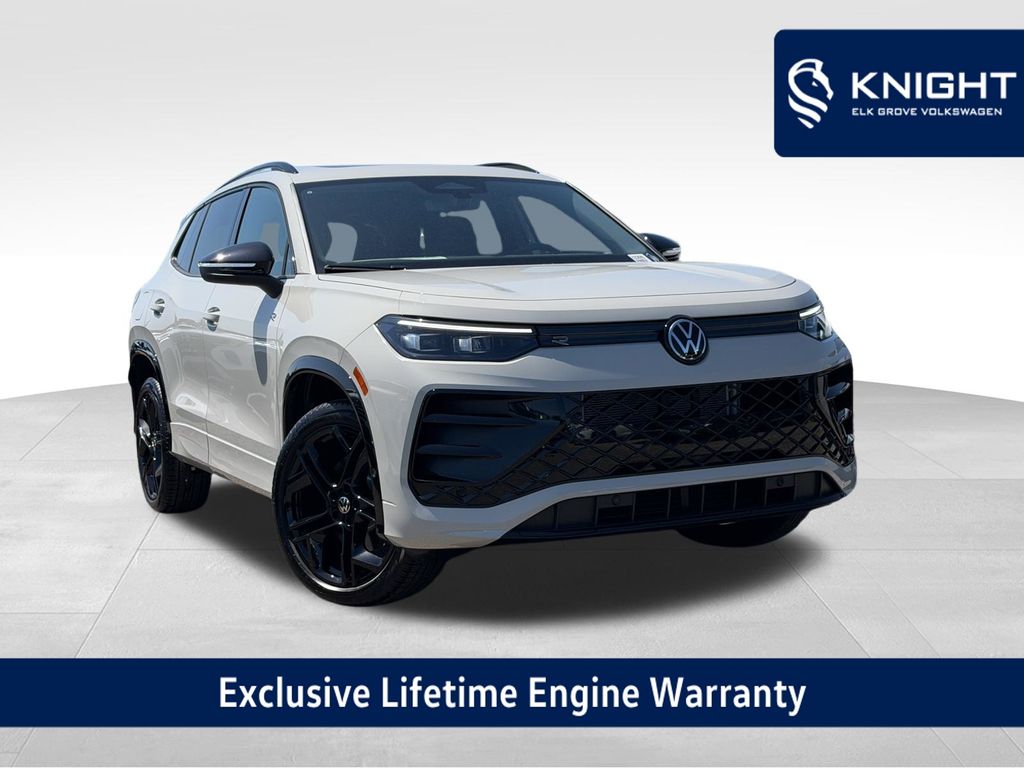 Sandstone with Deep Black Roof 2026 Volkswagen Tiguan SUV / Crossover All-Wheel Drive 8-Speed Automatic