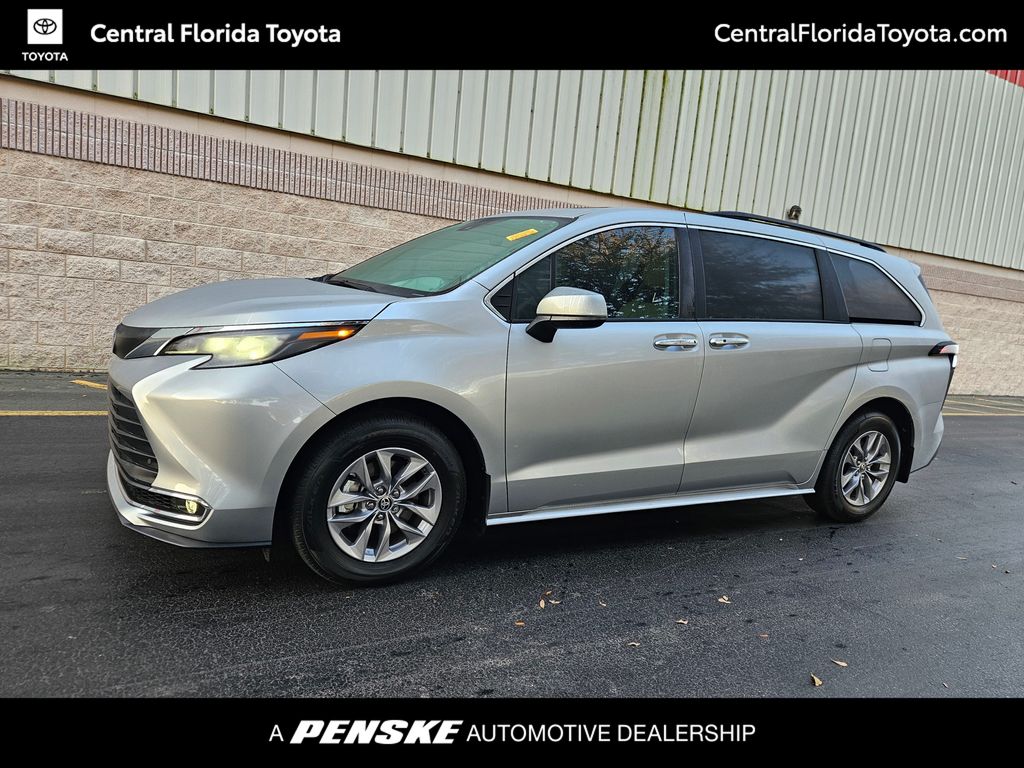 2024 Toyota Sienna XLE -
                Orlando, FL