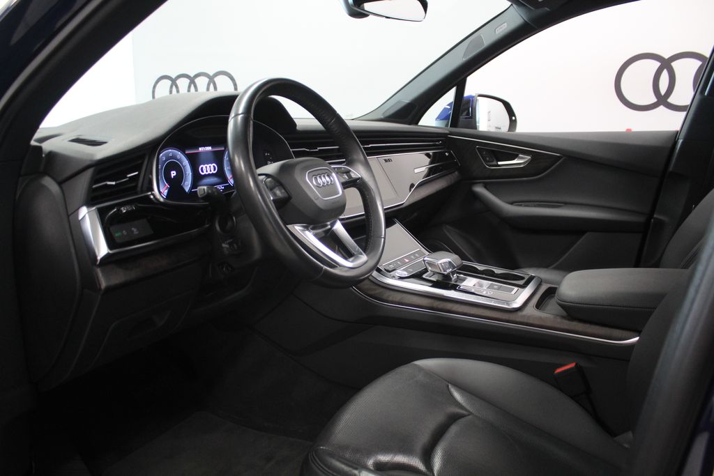 Thumbnail: 2020 Audi Q7 - 8