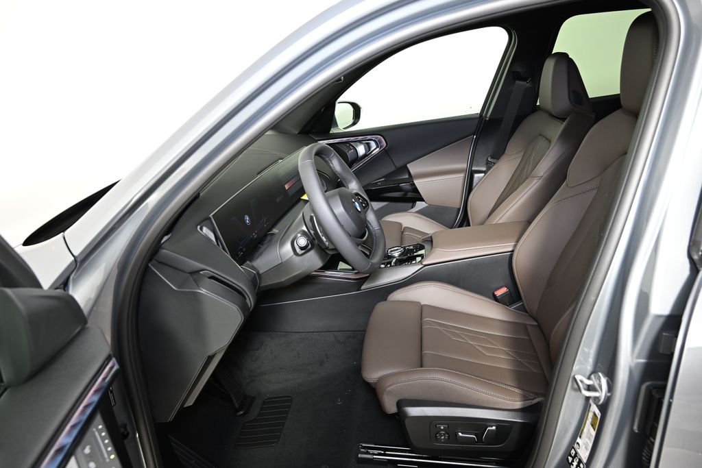 Thumbnail: 2026 BMW X3 - 14