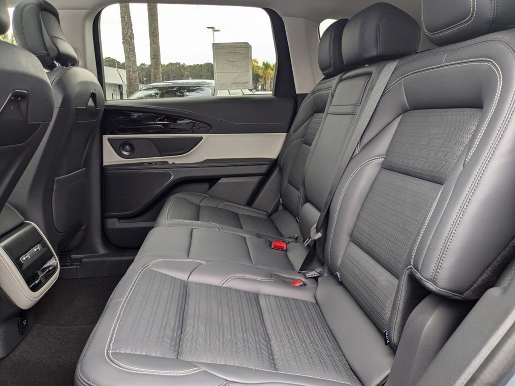 2025 Lincoln Nautilus Hybrid Reserve