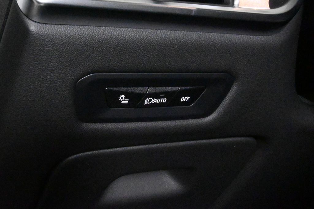 Thumbnail: 2026 BMW X5 - 27