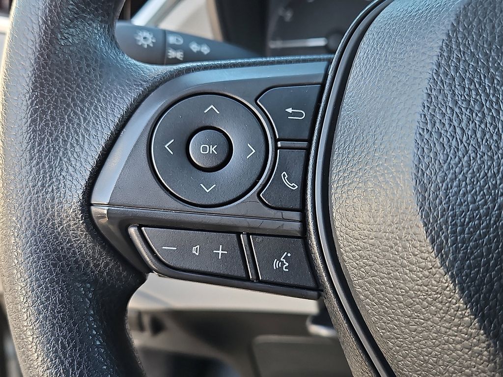 Thumbnail: 2025 Toyota Corolla Cross - 17