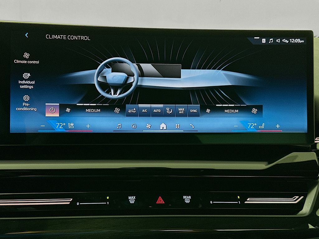 Thumbnail: 2025 BMW 5 Series - 16