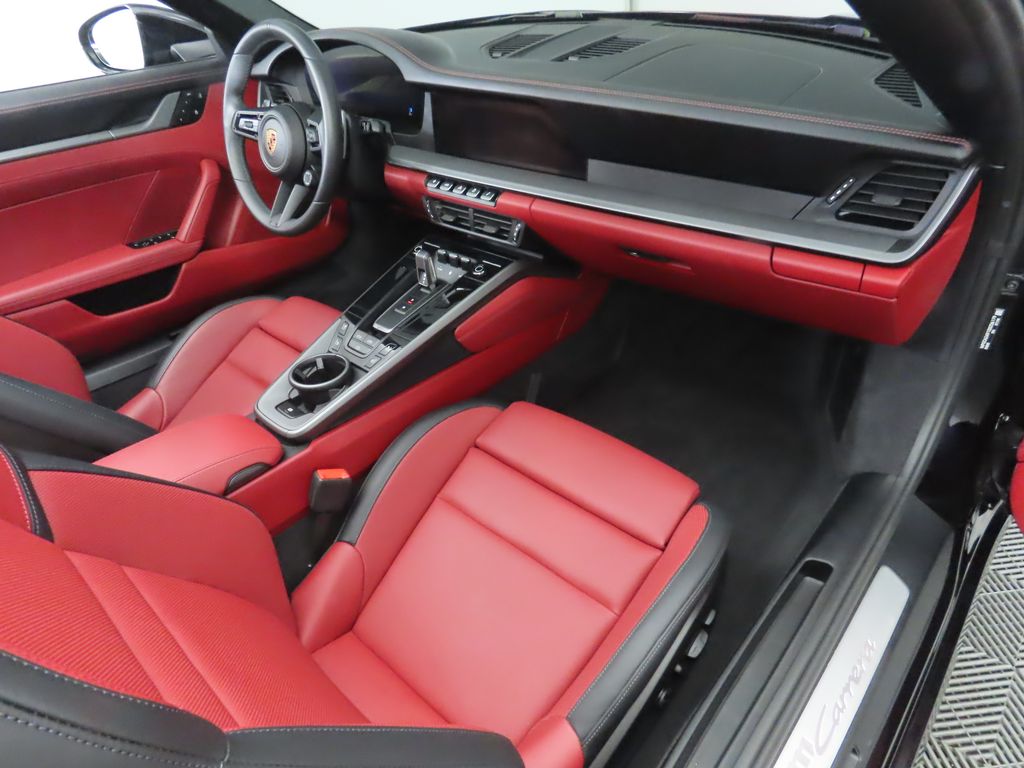 Thumbnail: 2025 Porsche 911 - 26