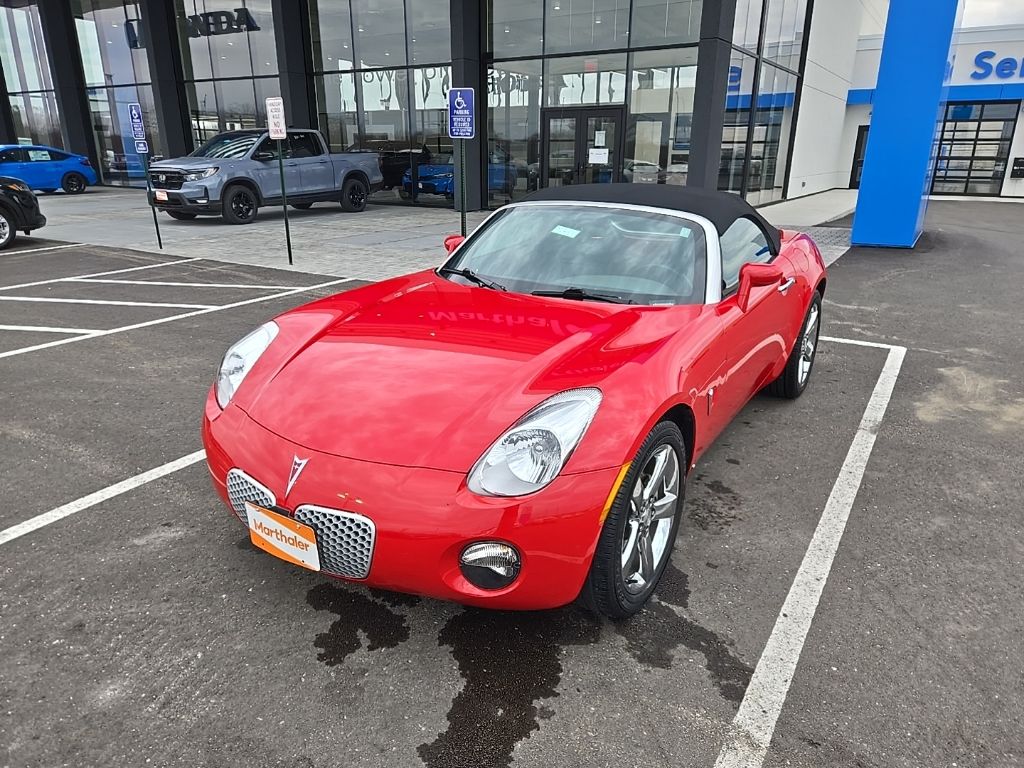 Aggressive (Victory Red) 2006 Pontiac Solstice Roadster Convertible Rear-Wheel Drive 5-Speed Automatic