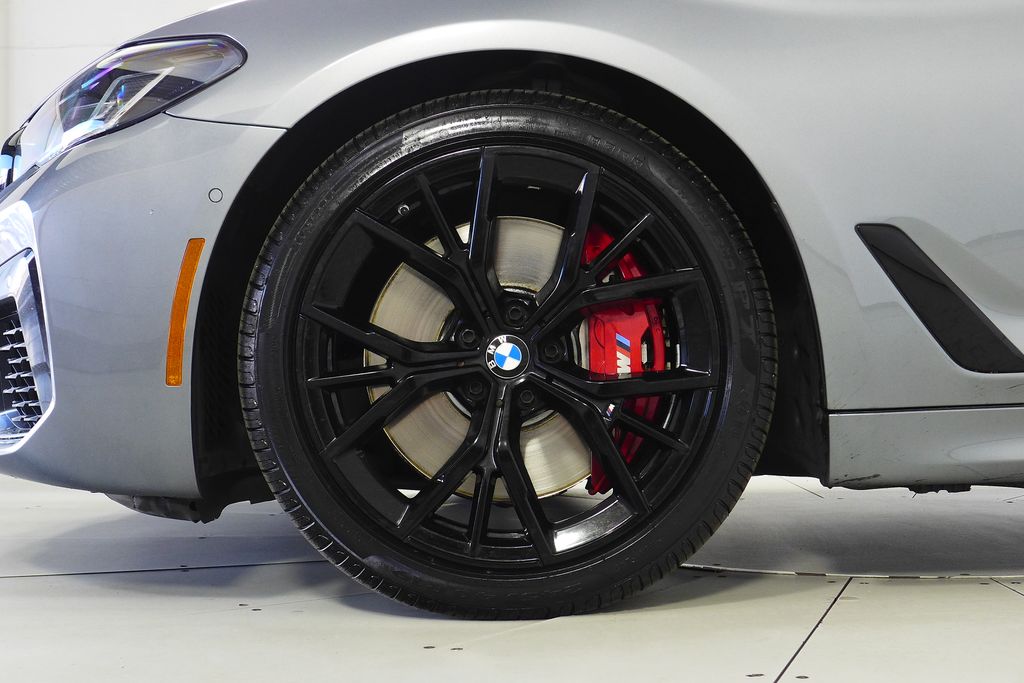 Thumbnail: 2023 BMW 5 Series - 5