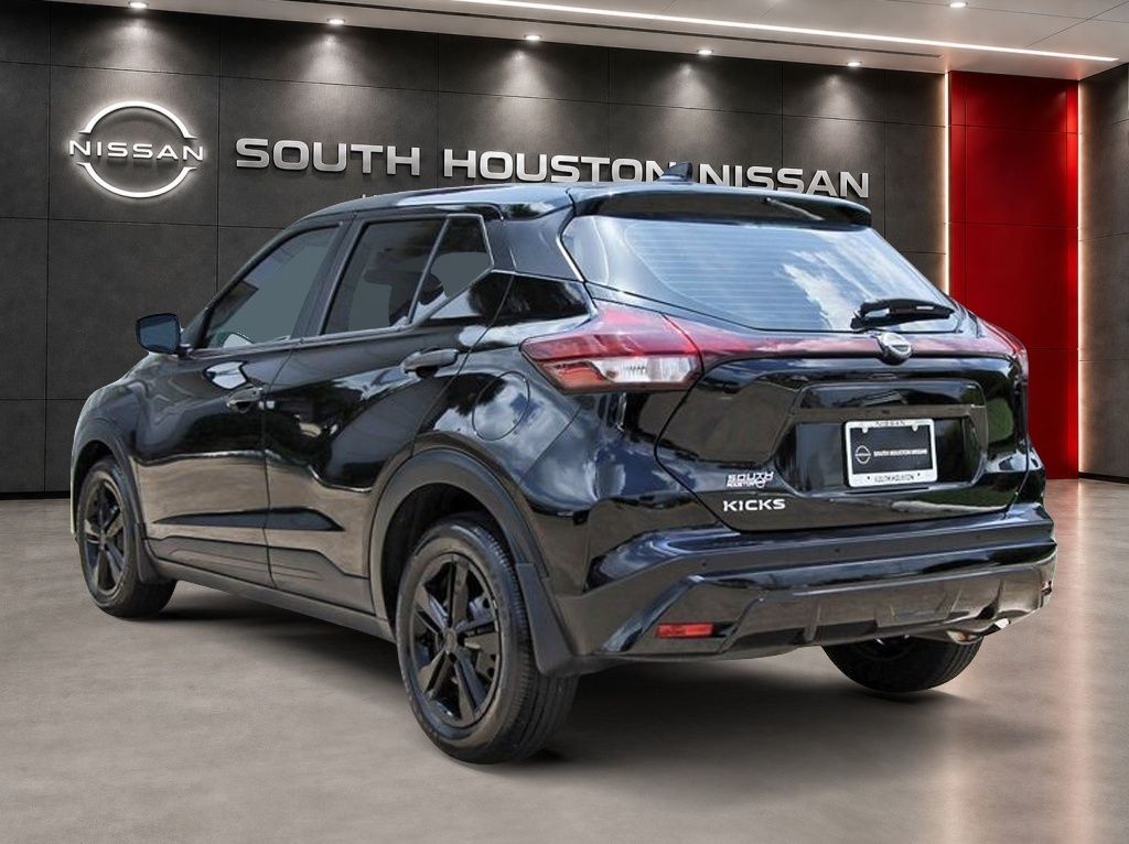 2025 Nissan Kicks Play S - 2