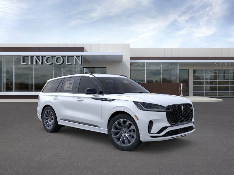 Thumbnail: 2025 Lincoln Aviator - 7