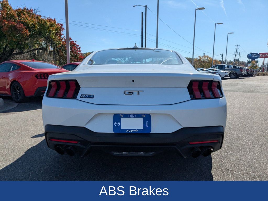 2025 Ford Mustang GT Premium Fastback