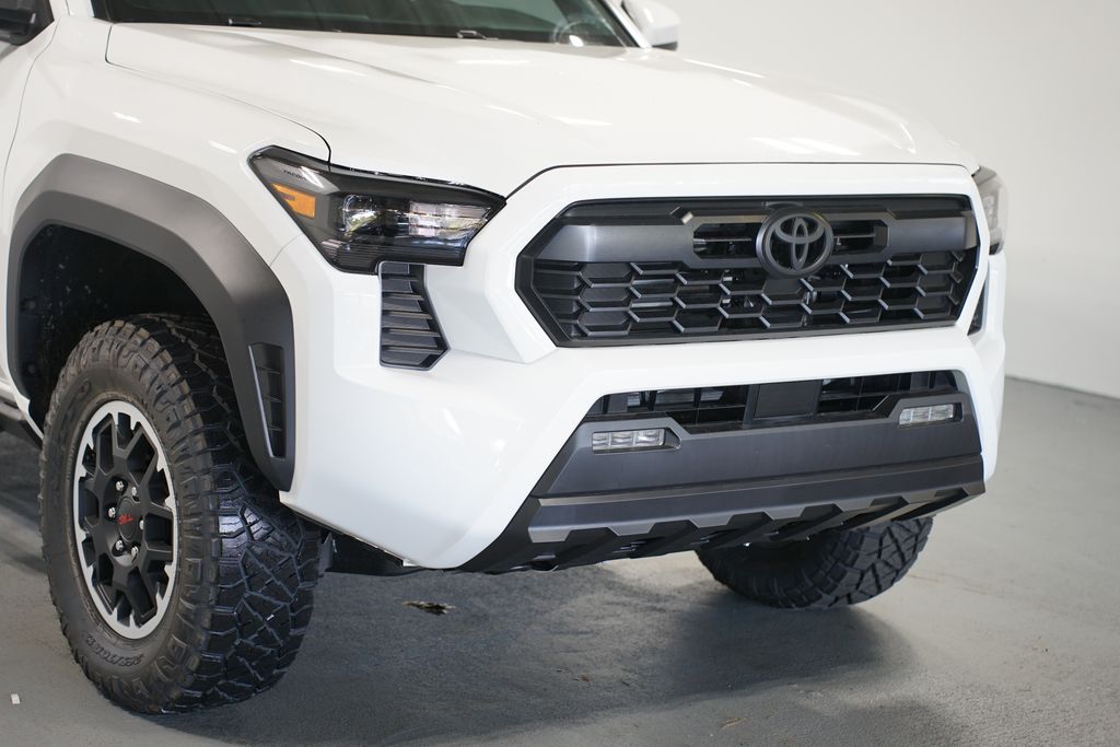 Thumbnail: 2025 Toyota Tacoma - 4