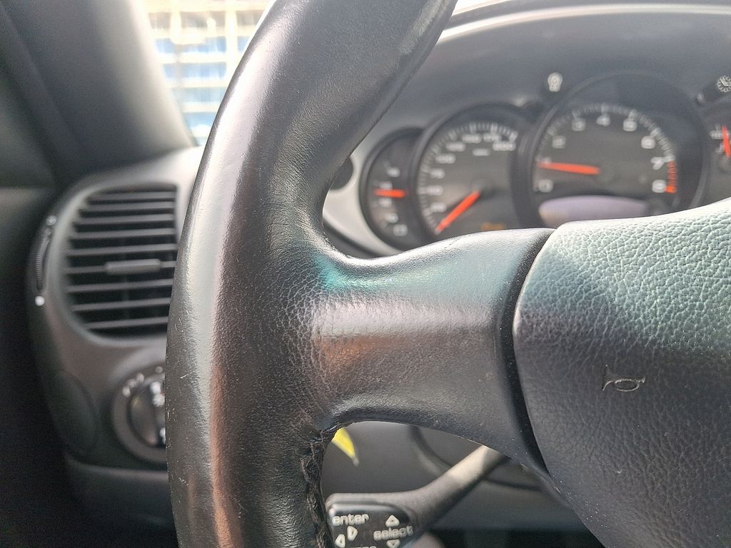 2004 Porsche 911 Carrera 4S 19