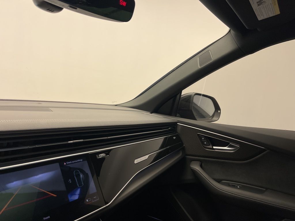 Thumbnail: 2024 Audi SQ8 - 21