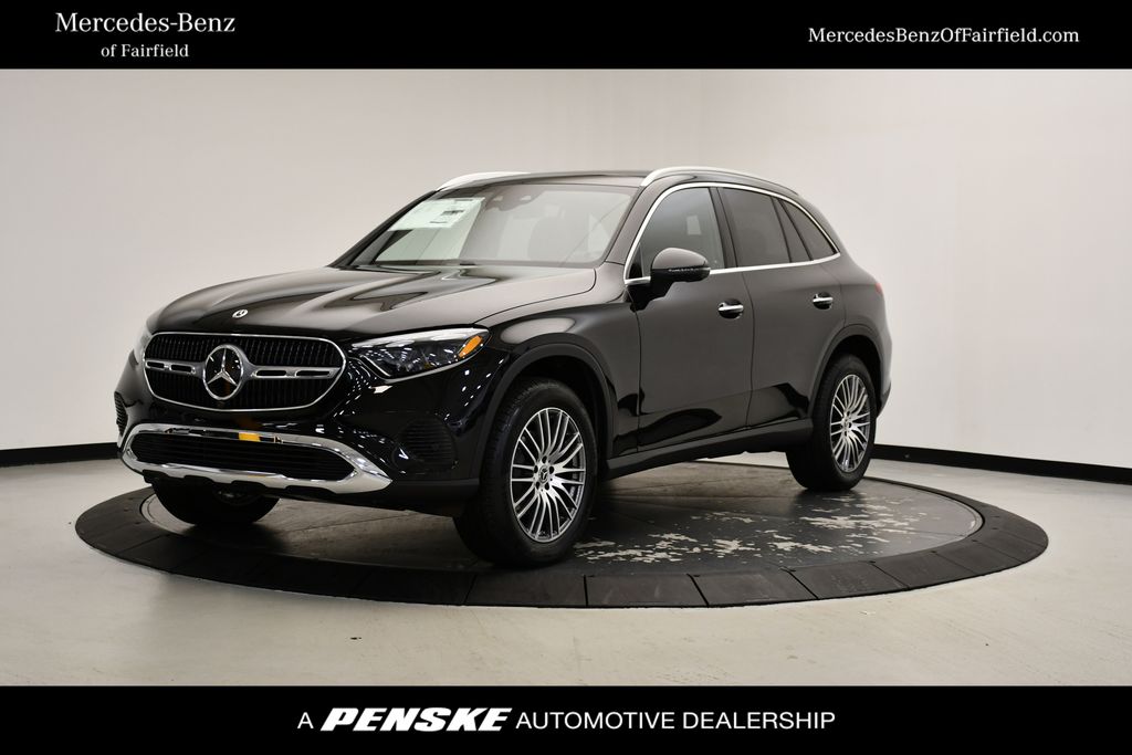 2025 Mercedes-Benz GLC 300 Hero Image