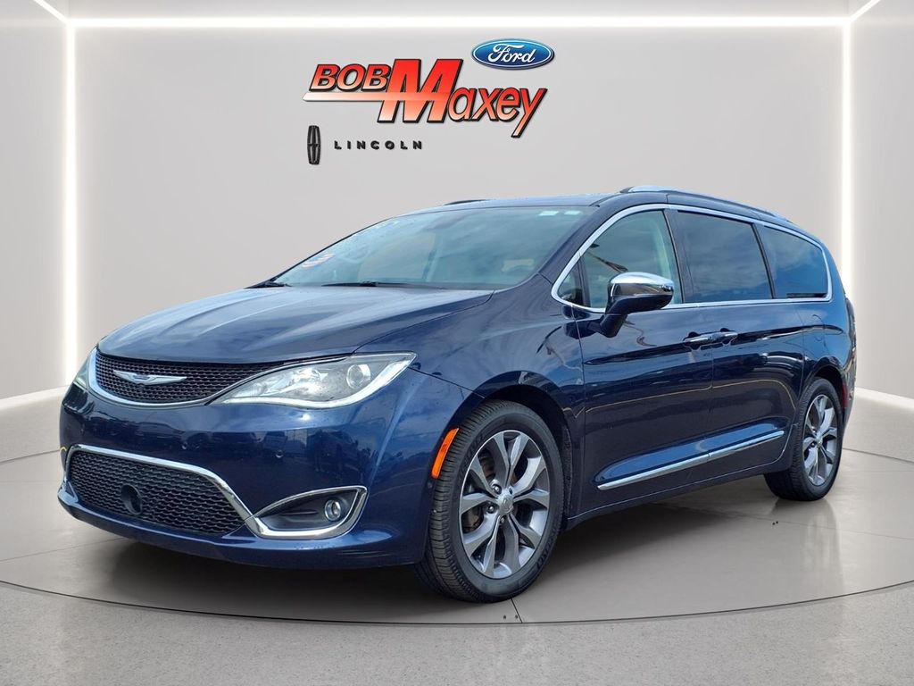2019 Chrysler Pacifica Limited FWD
