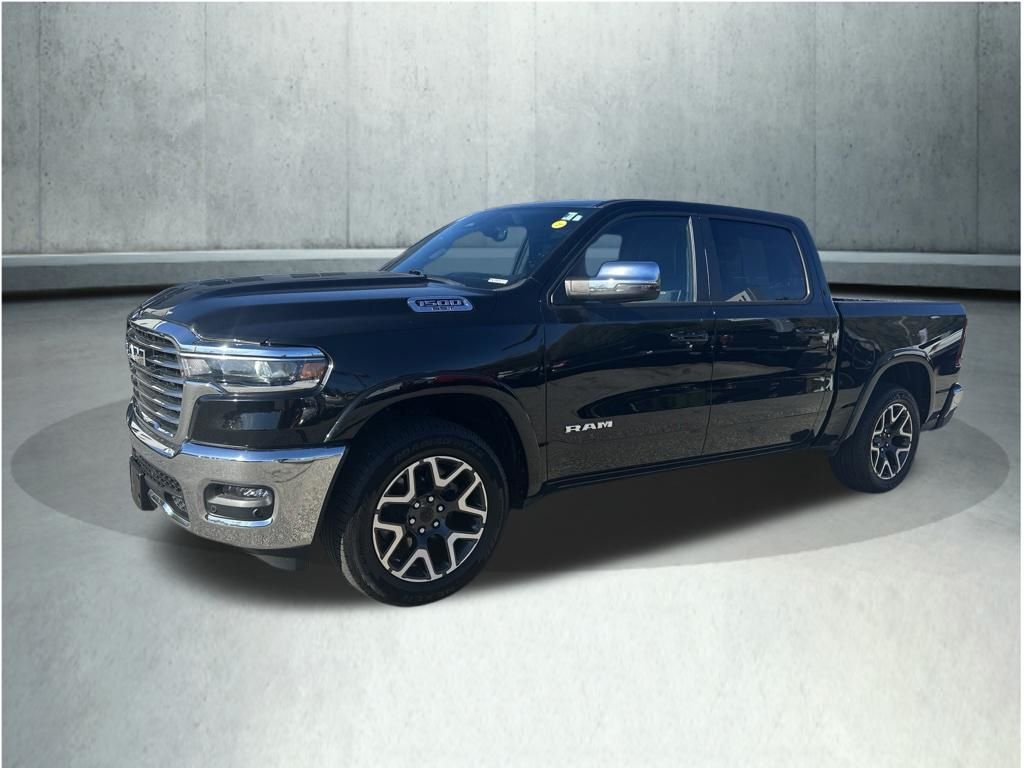 Diamond Black Crystal Pearlcoat 2025 RAM 1500 Pickup Truck Four-Wheel Drive 8-Speed Automatic