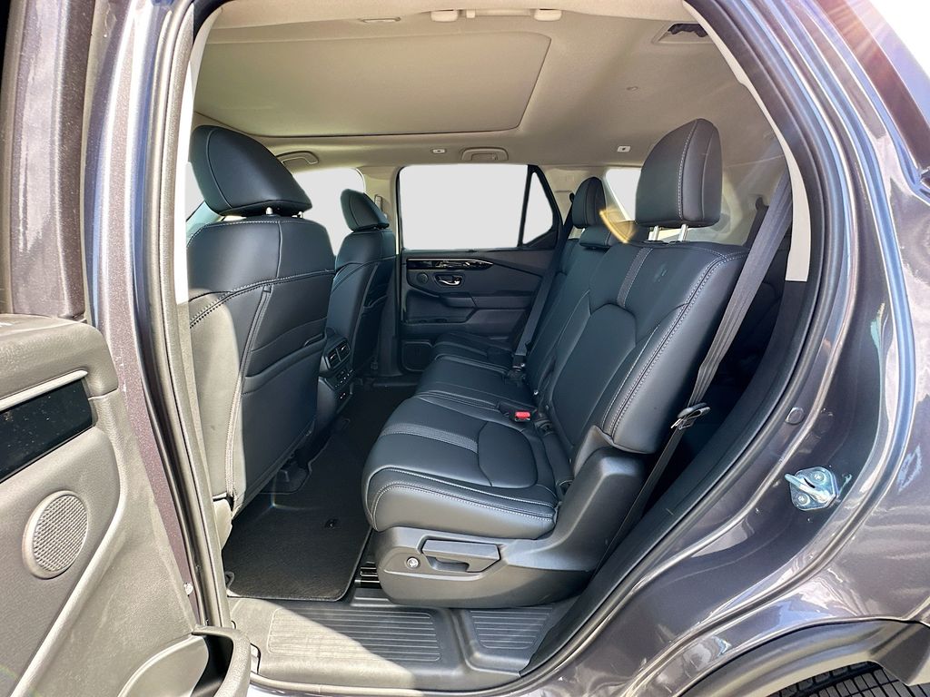 Thumbnail: 2025 Honda Pilot - 17