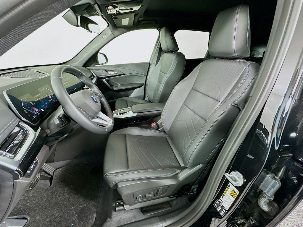 Thumbnail: 2026 BMW X1 - 16