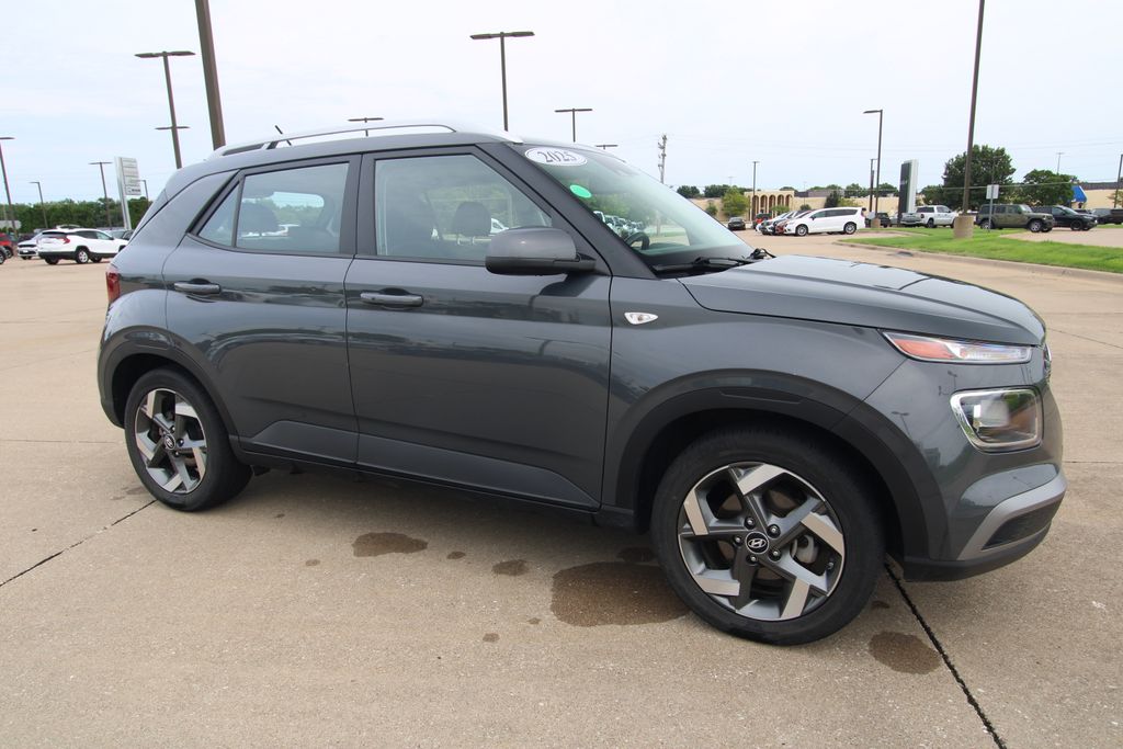 Used 2025 Hyundai Venue SUV