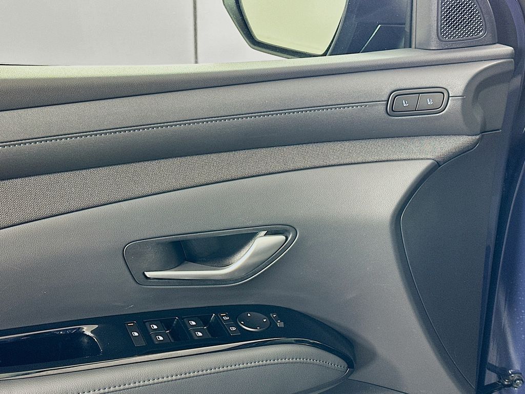 2025 Hyundai Tucson Limited 18