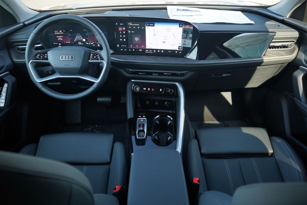 Thumbnail: 2025 Audi Q5 - 8