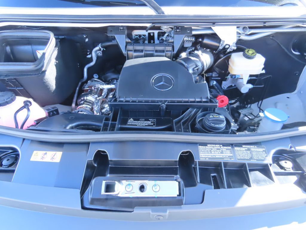 Thumbnail: 2025 Mercedes-Benz Sprinter - 27