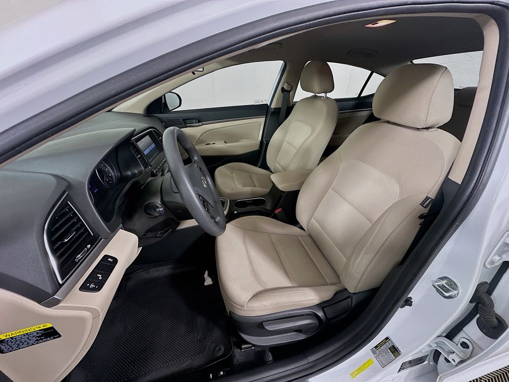 Thumbnail: 2018 Hyundai Elantra - 20