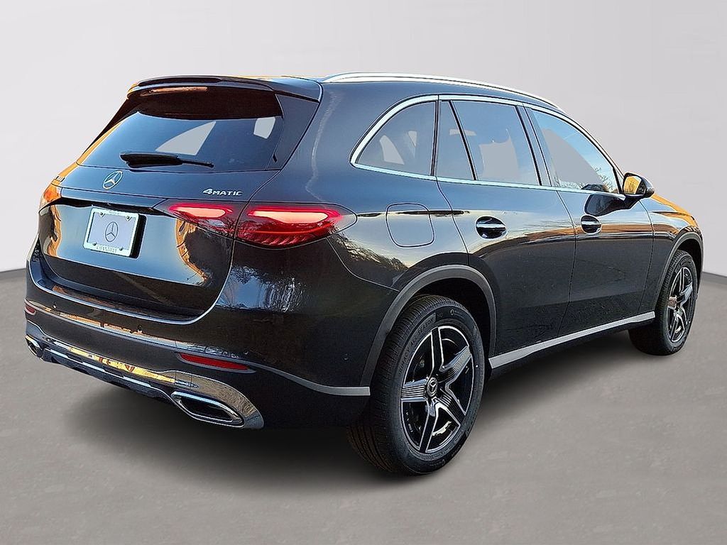 Thumbnail: 2026 Mercedes-Benz GLC - 3