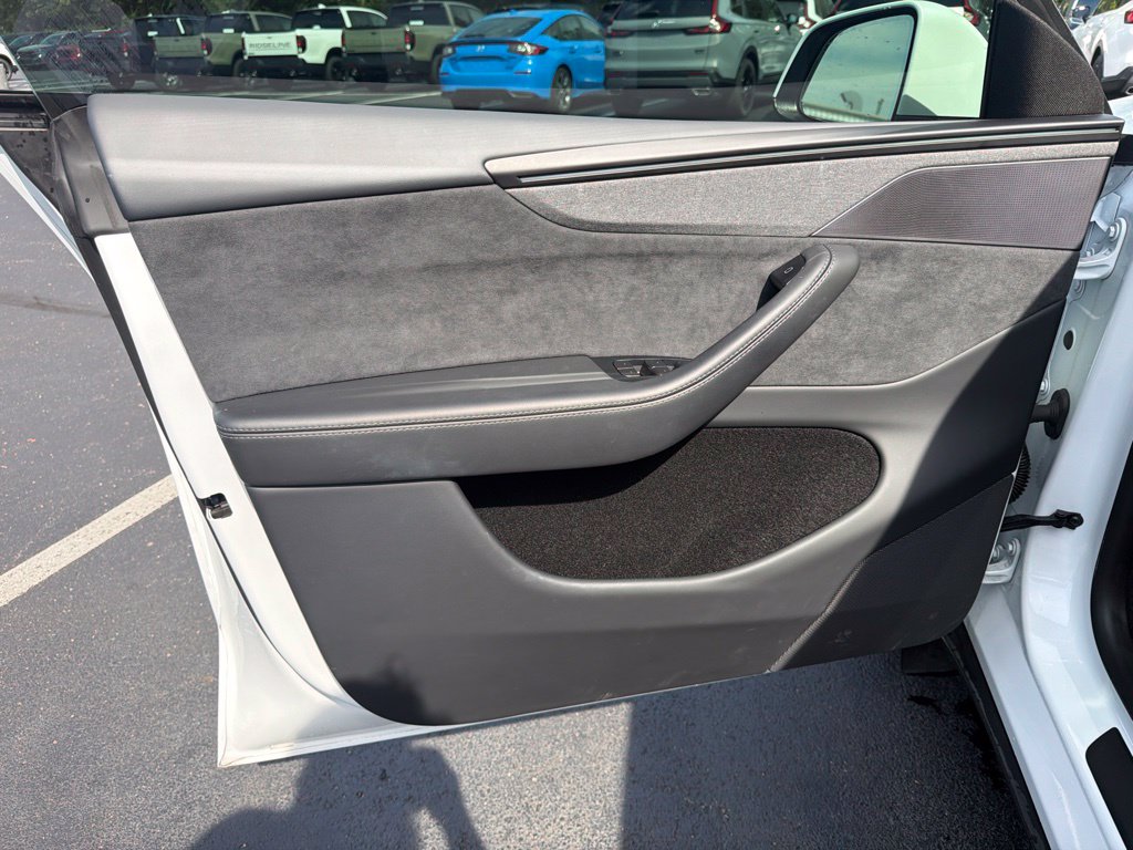 Thumbnail: 2026 Tesla Model Y - 18