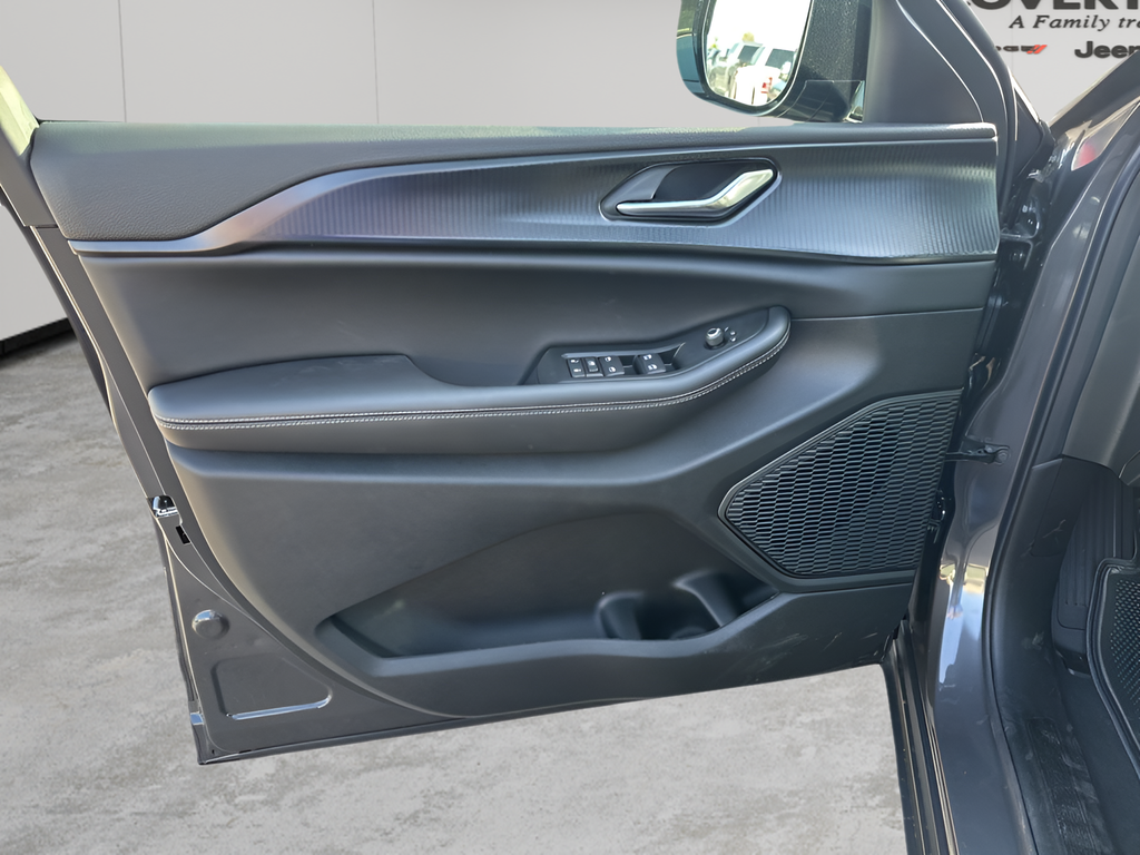 New Car 2025 Jeep Grand Cherokee L  For Sale Under $50,000 In Austin, Texas