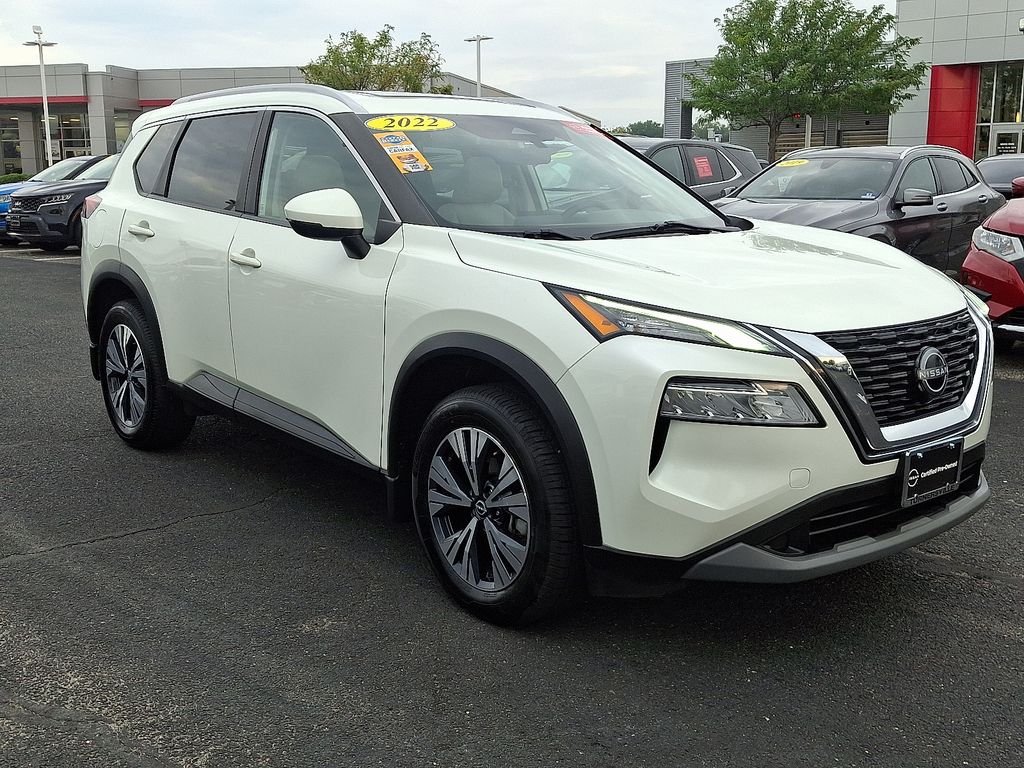 Thumbnail: 2022 Nissan Rogue - 3