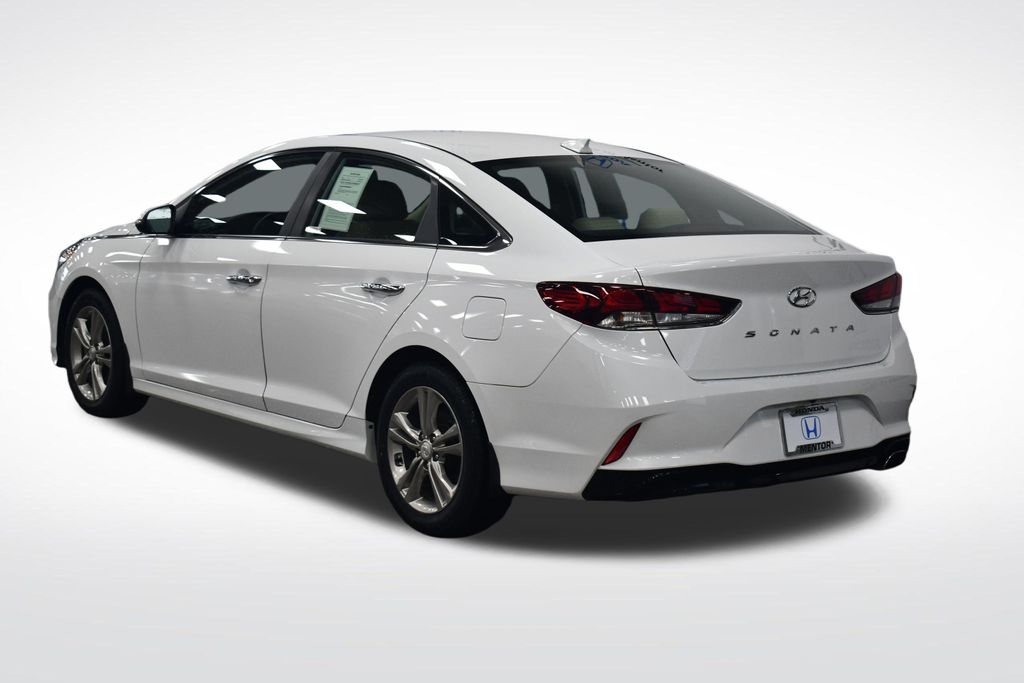 Thumbnail: 2019 Hyundai Sonata - 3