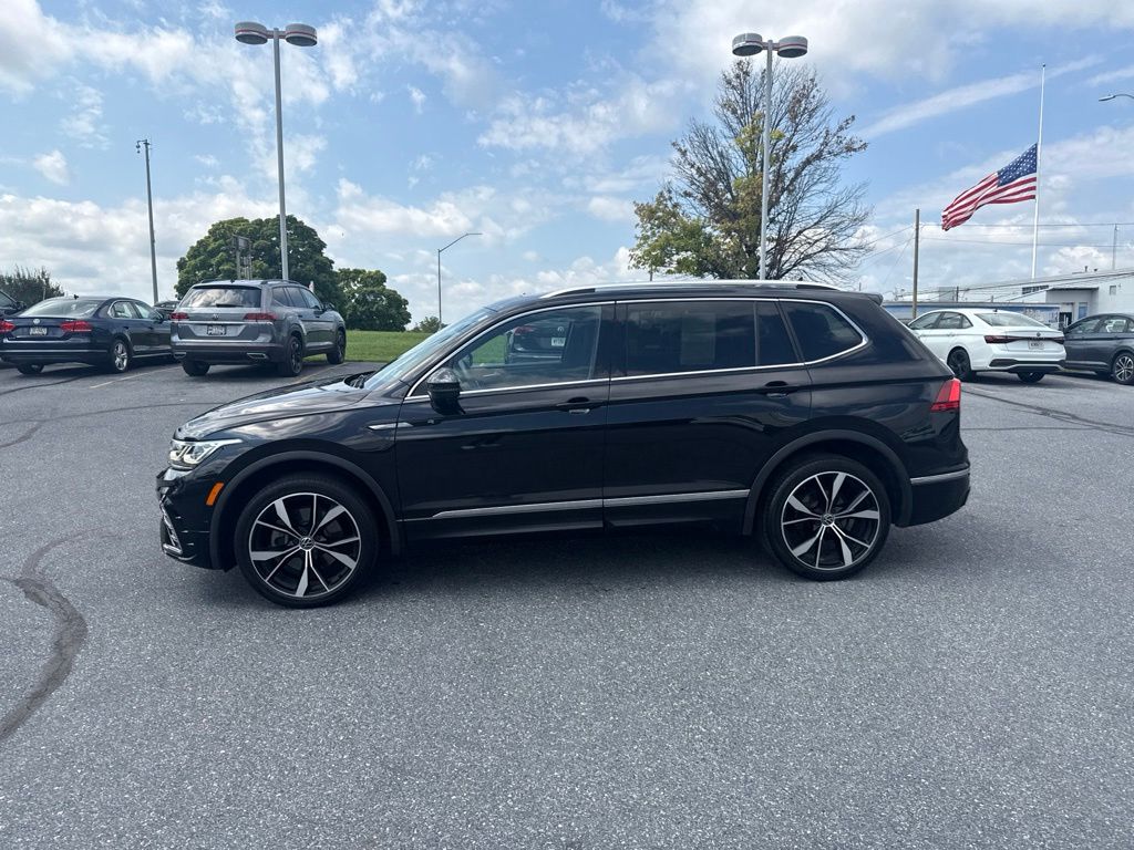 2022 Volkswagen Tiguan 2.0T SEL R-Line Black at Subaru and VW of Moon Township