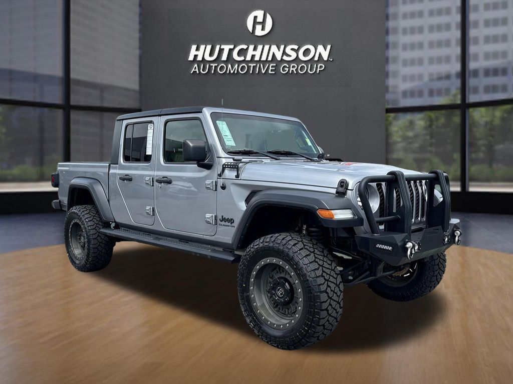 Billet Silver Metallic Clearcoat 2020 Jeep Gladiator Sport Crew Cab 4WD Pickup Truck Four-Wheel Drive 8-Speed Automatic