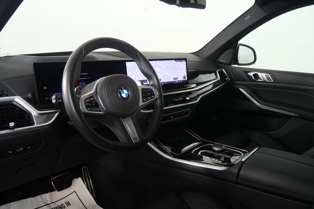 Thumbnail: 2026 BMW X5 - 12