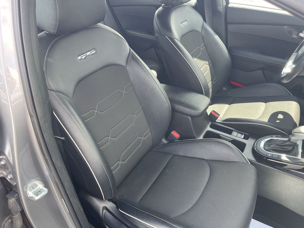 Certified Used 2022 Gray Kia GT-Line image 28