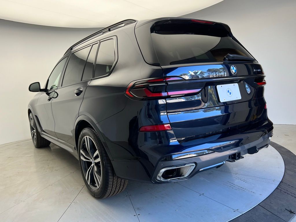 Thumbnail: 2023 BMW X7 - 4
