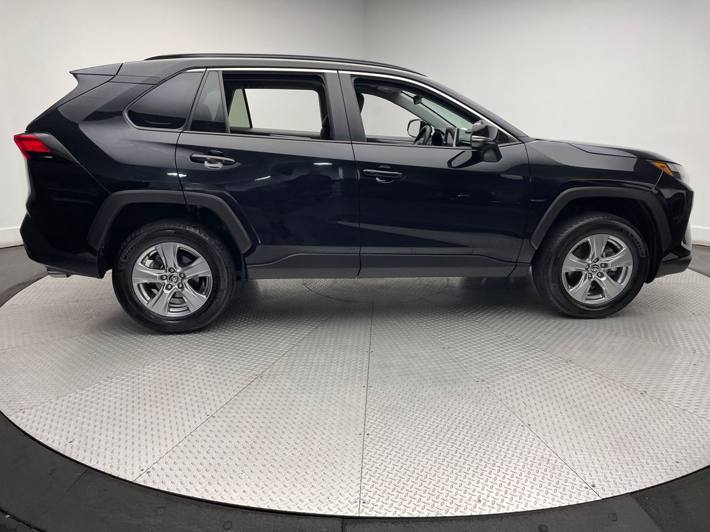 2024 Toyota RAV4 XLE 4