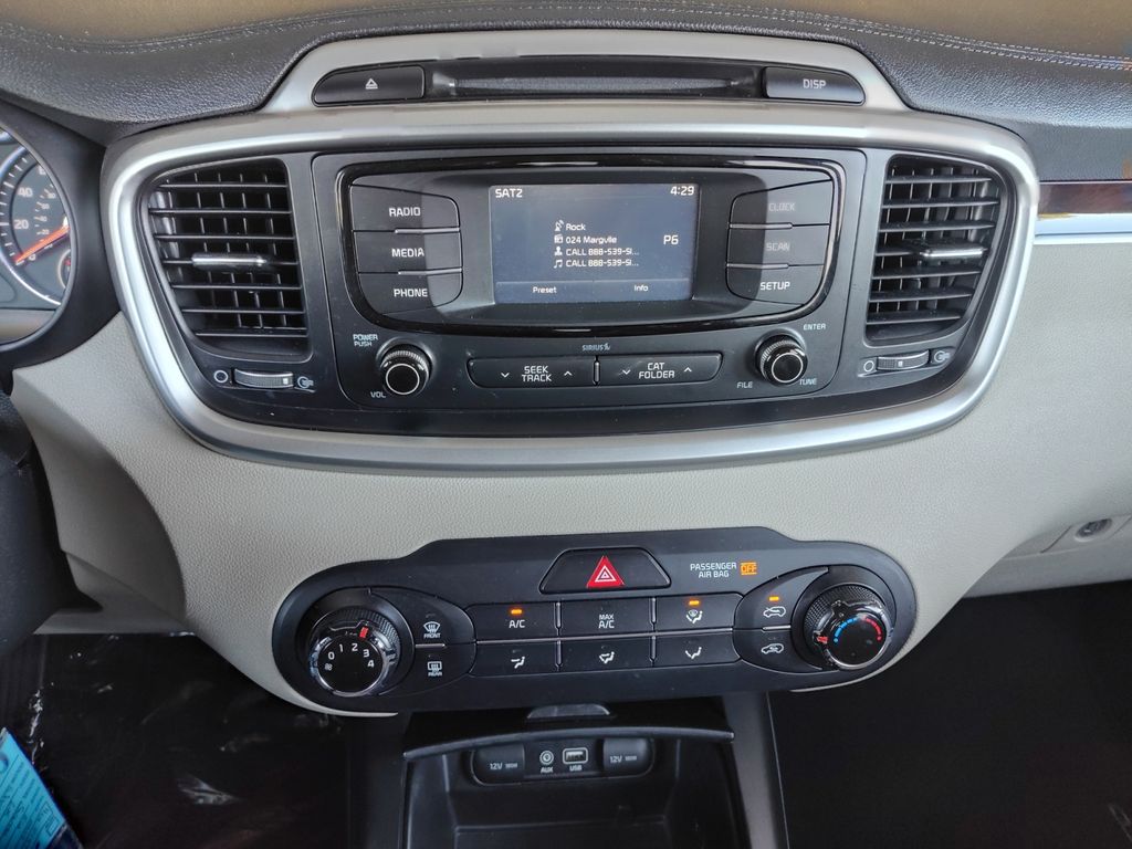 Used Car 2017 Kia Sorento  Lx For Sale Under $10,000 In Austin, Texas