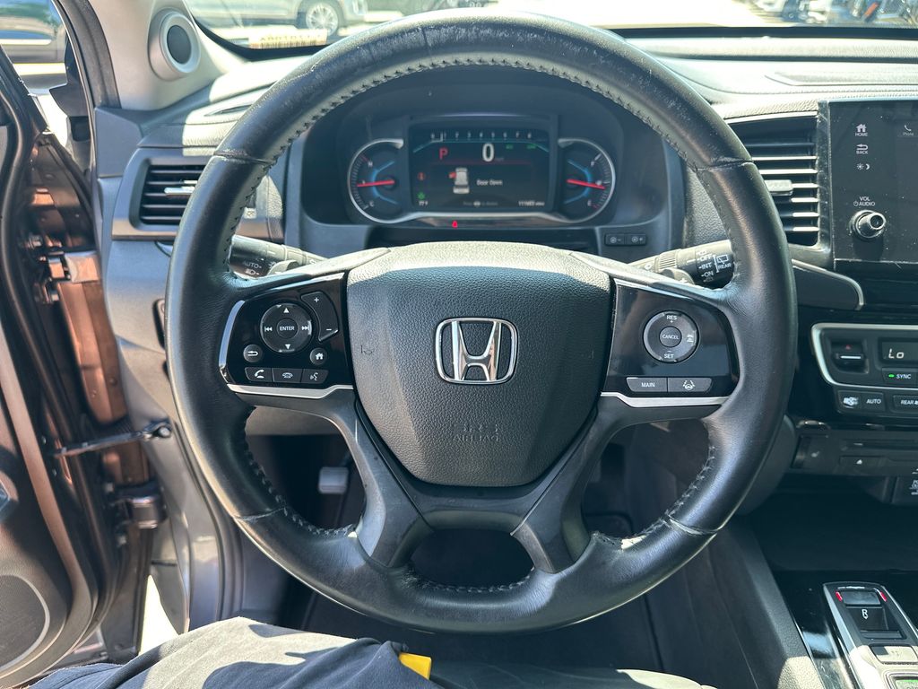 Used Car 2019 Honda Pilot  Touring For Sale Under $25,000 In Austin, Texas
