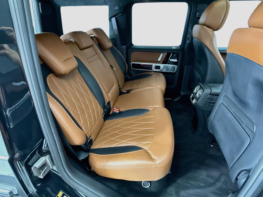 Thumbnail: 2021 Mercedes-Benz G-Class - 21