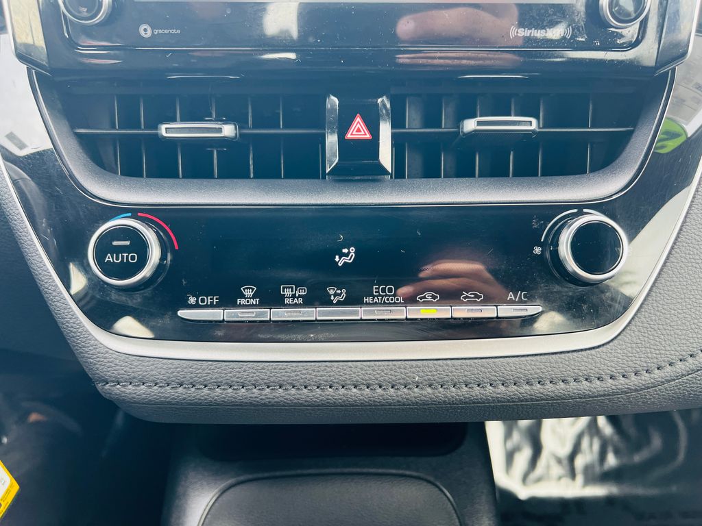 Thumbnail: 2021 Toyota Corolla - 26