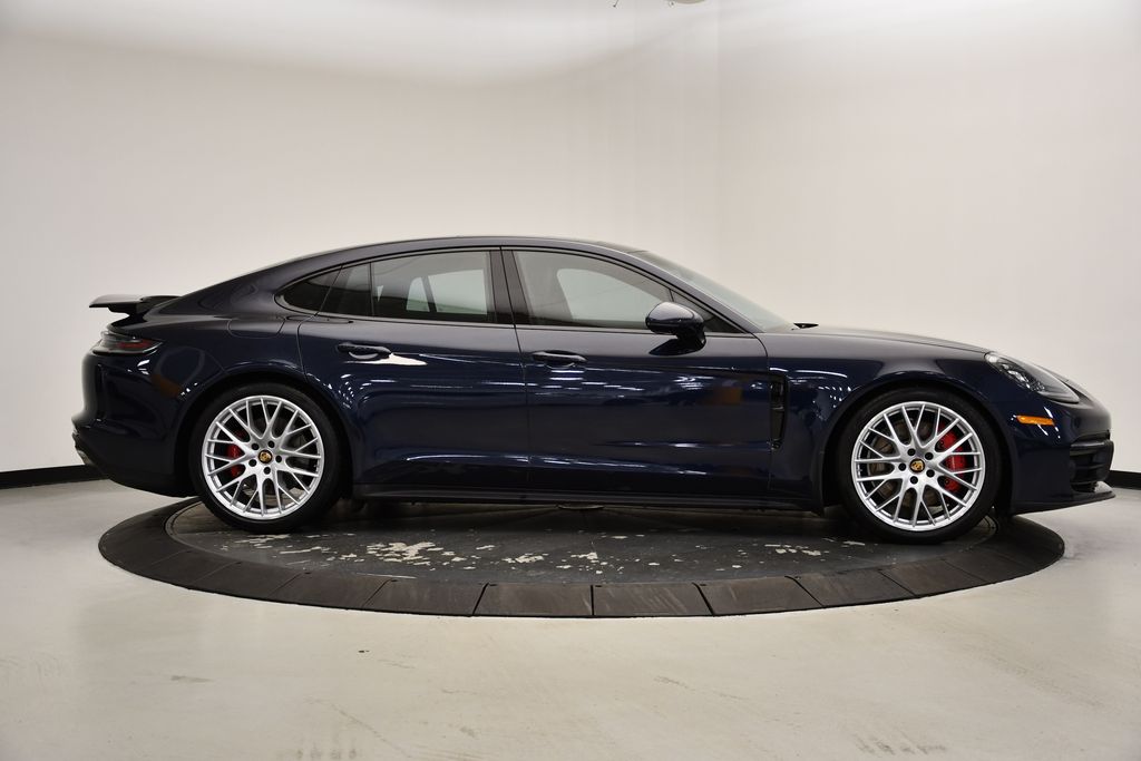 2022 Porsche Panamera 4S 6