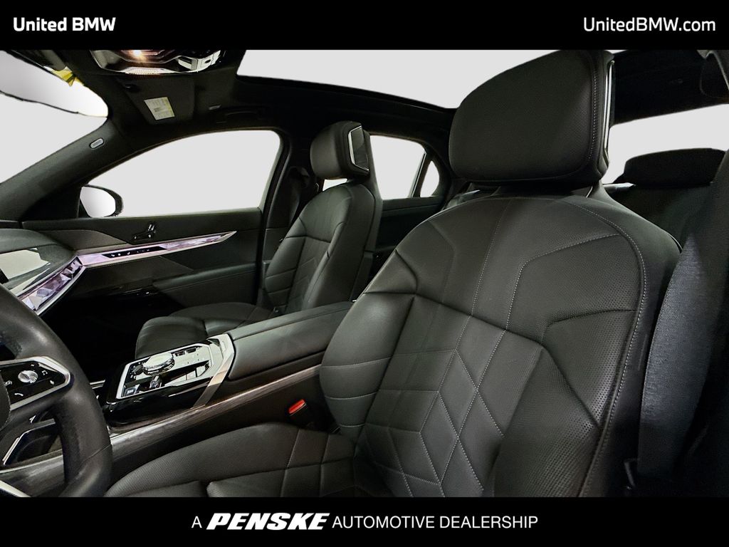Thumbnail: 2024 BMW 7 Series - 5