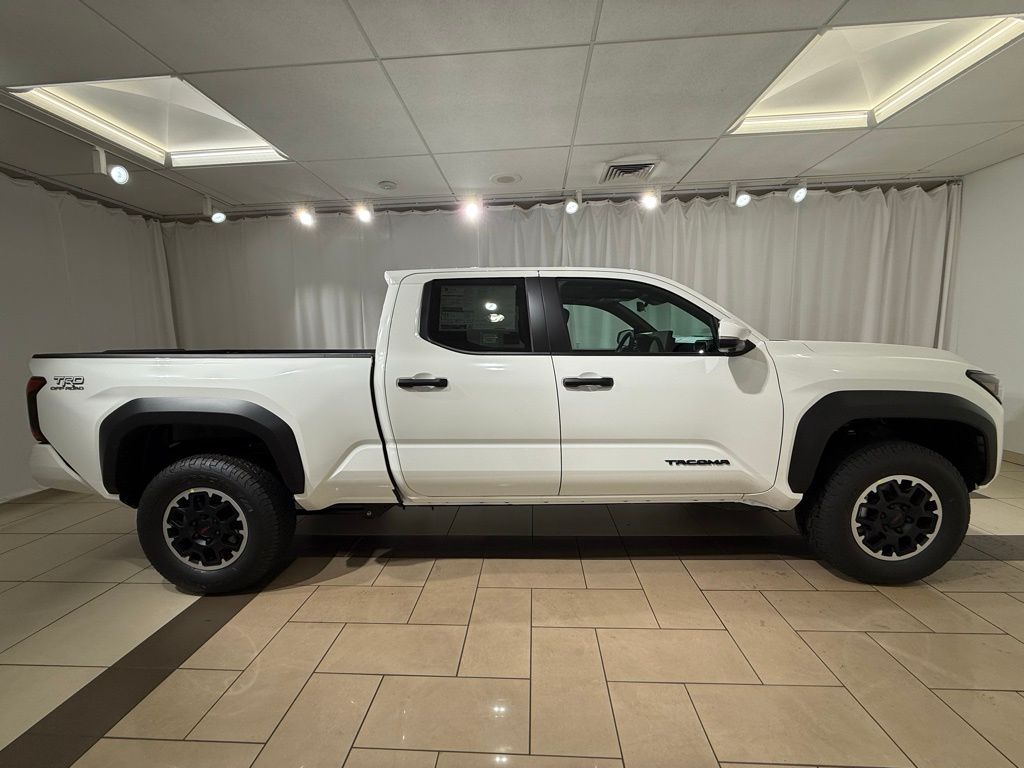 Thumbnail: 2025 Toyota Tacoma - 6