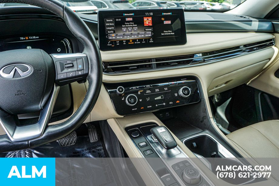 Used 2022 Black INFINITI LUXE image 34